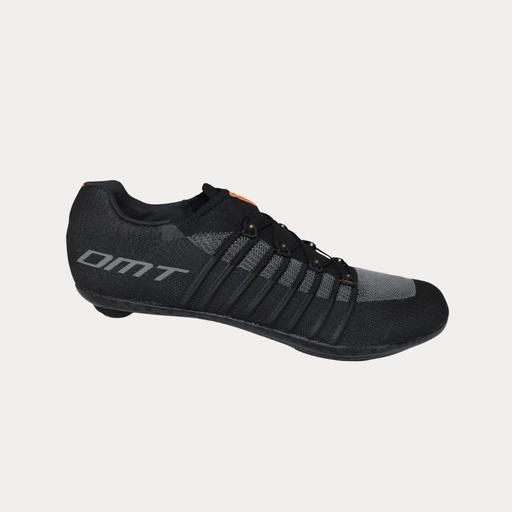 https://www.codagex.be/en_GB/shop/dmt-shoes-race-pogi-s-superlight-black-grey-11691?category=157